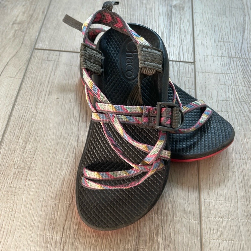 Kids Chaco sandals size 1. Good condition, lots of tread.